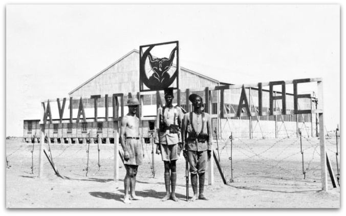 personnel-de-l-escadrille-de-la-cote-francaise-des-somalis.jpg